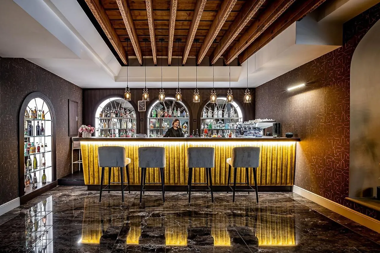 Hotel Bretagna Heritage - Alfieri Collezione Florence