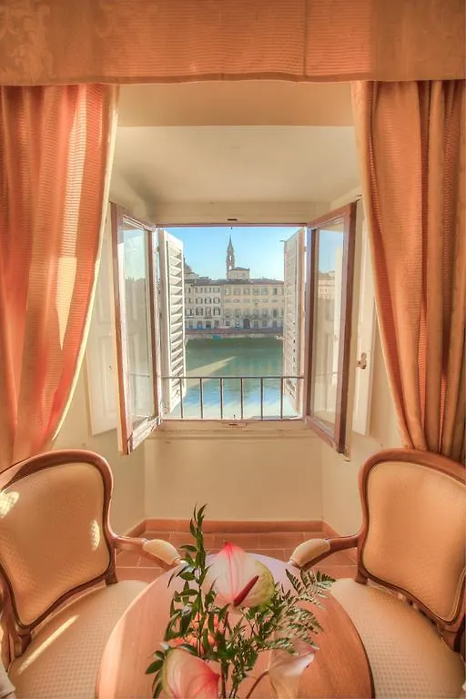 Hotel Bretagna Heritage - Alfieri Collezione Florence 4*,  Italy