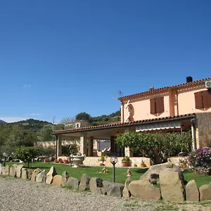  Agroturismo Monte Gruttas Italia